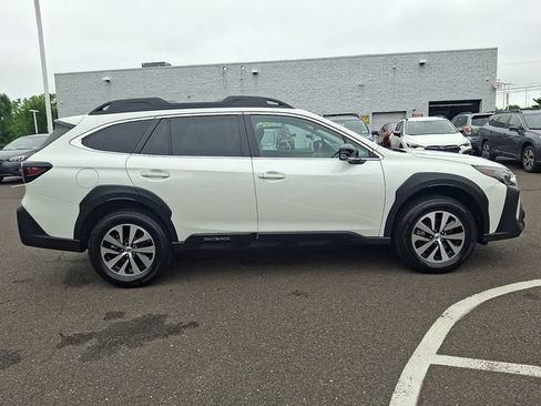 Certified 2024 Subaru Outback Premium AWD/4WD image 7