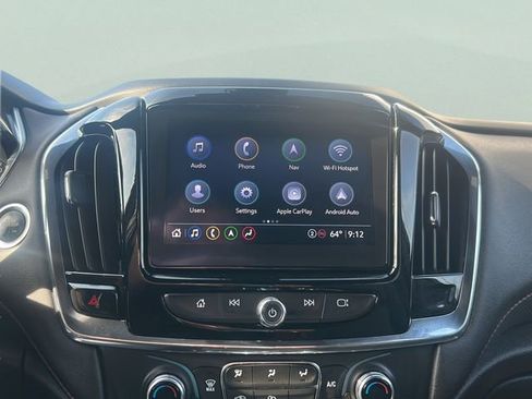 Used 2023 Chevrolet Traverse RS image 10