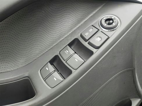 Used 2012 Hyundai Elantra Limited w/ Technology Pkg 5 image 20