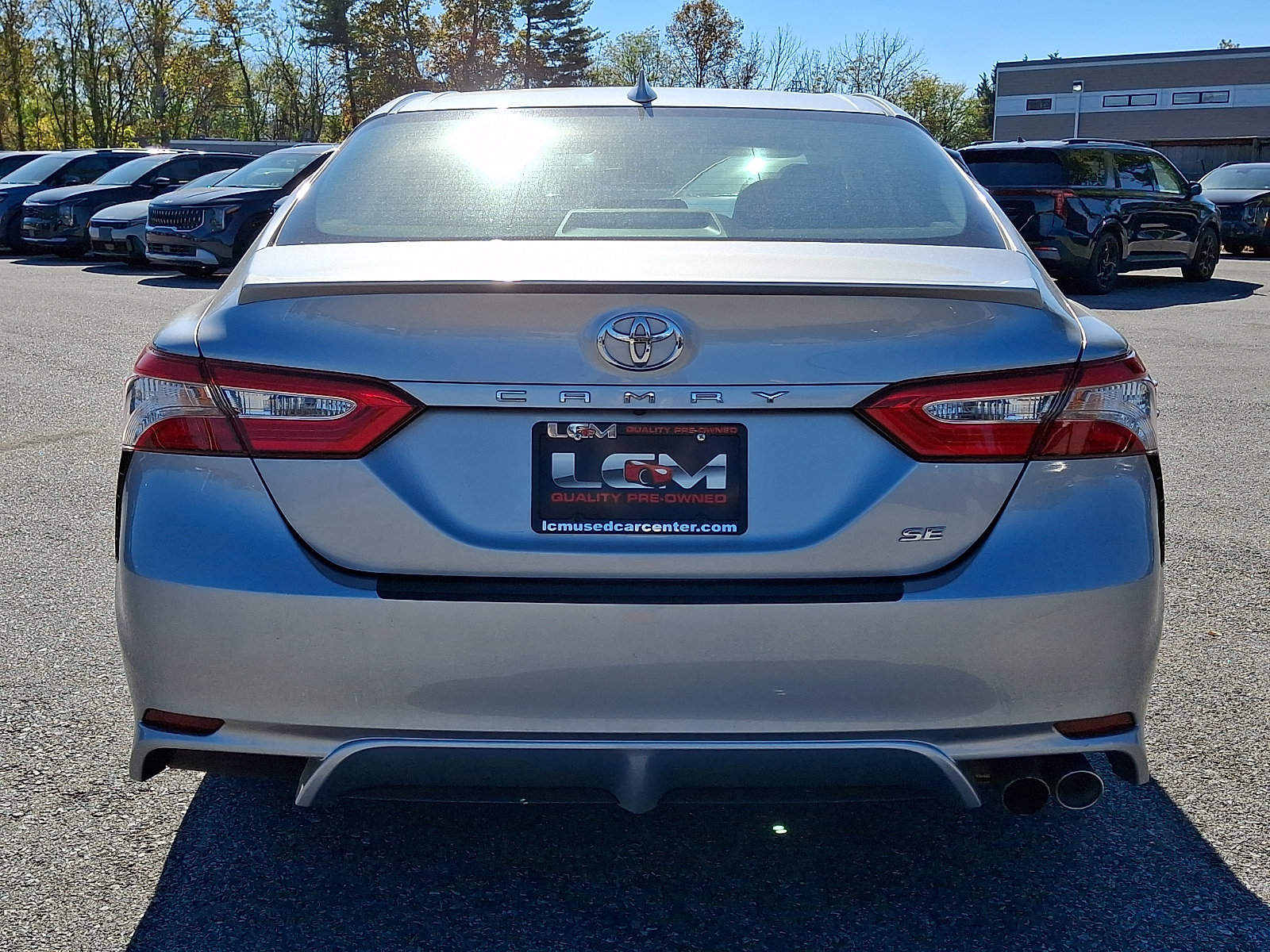 Used 2019 Toyota Camry SE w/ Protection Package (Q2) FWD image 6