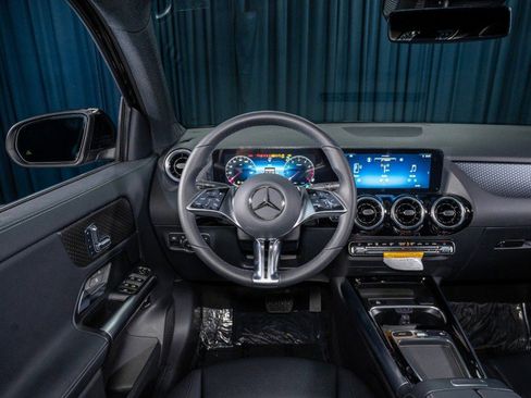 New 2025 Mercedes-Benz GLA 250 image 14