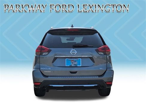 Used 2019 Nissan Rogue SL w/ Premium Package image 6
