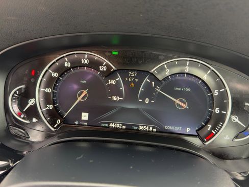 Used 2019 BMW 530i xDrive w/ Convenience Package image 36