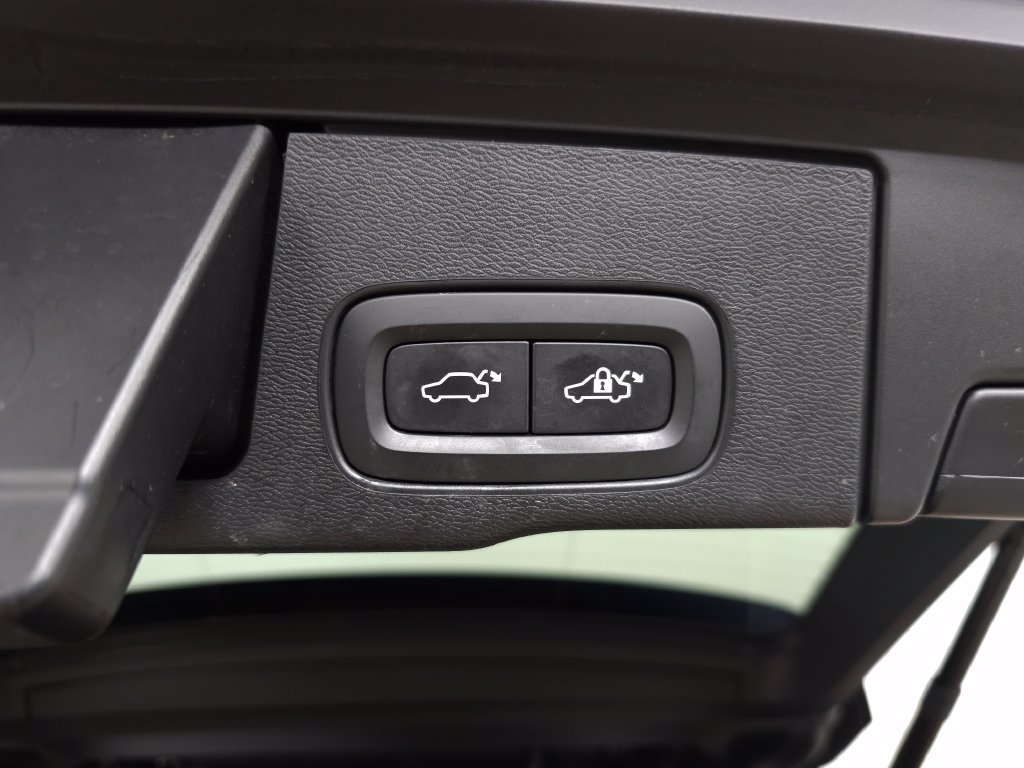 Used 2019 Volvo XC60 T5 Inscription AWD/4WD image 8
