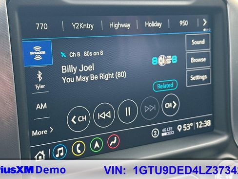 Used 2020 GMC Sierra 1500 SLT w/ SLT Premium Package image 28