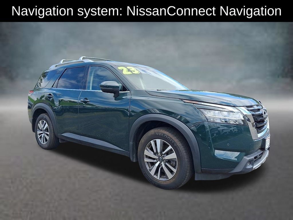 Used 2023 Nissan Pathfinder SL AWD/4WD image 4