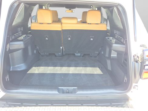 Used 2025 Toyota 4Runner SR5 image 15