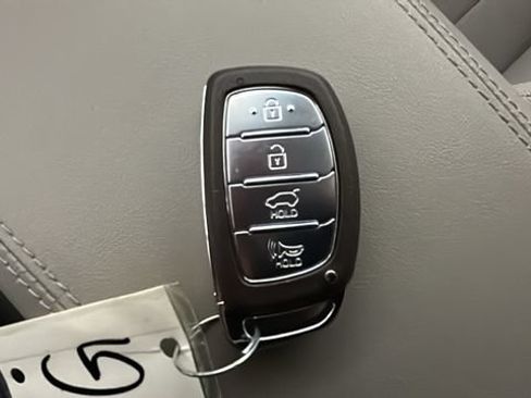 Used 2021 Hyundai Tucson SEL FWD image 19