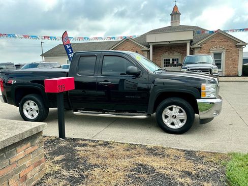 Used 2012 Chevrolet Silverado 1500 LT w/ All-Star Edition AWD/4WD image 4