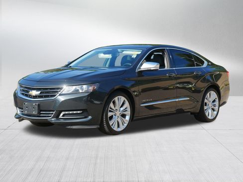 Used 2014 Chevrolet Impala LTZ FWD image 3