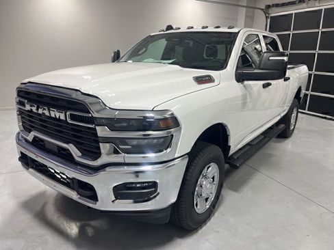 New 2026 RAM 2500 Tradesman AWD/4WD image 3