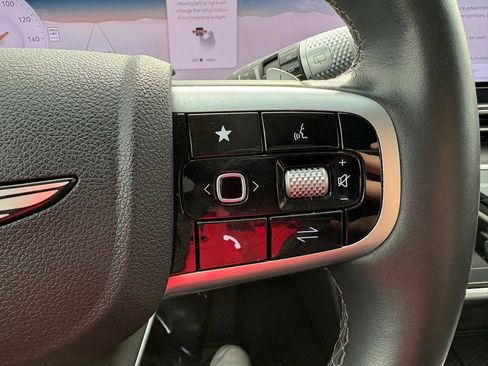 Used 2025 Genesis GV80 2.5T Standard AWD/4WD image 19