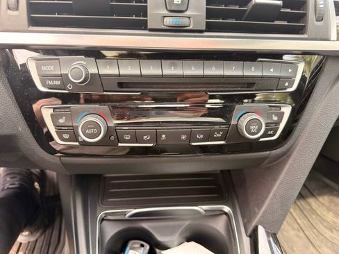 Used 2018 BMW 340i xDrive Sedan AWD/4WD image 19