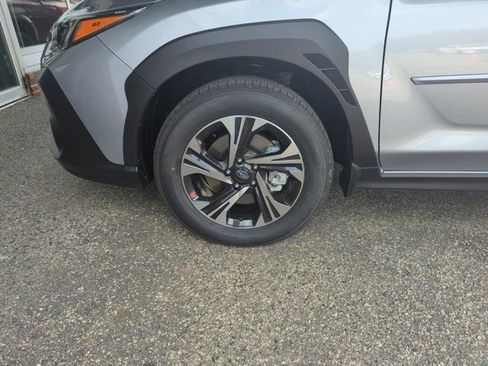 Used 2025 Subaru Crosstrek 2.0i Premium image 33