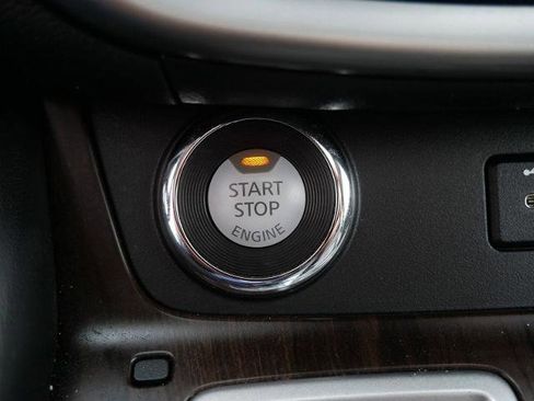 Certified 2024 Nissan Murano Platinum w/ Cargo Package image 22