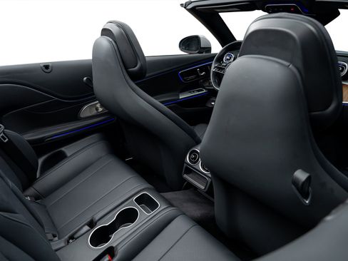 Used 2025 Mercedes-Benz CLE 450 4MATIC Cabriolet w/ Night Package image 59