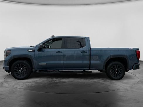 Used 2024 GMC Sierra 1500 Elevation w/ LPO, Elevation Black Package AWD/4WD image 5