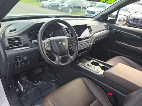 Used 2025 Honda Passport EX-L image 24