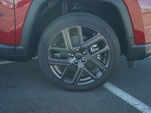 New 2026 Jeep Compass Latitude w/ Sun and Sound Group image 44