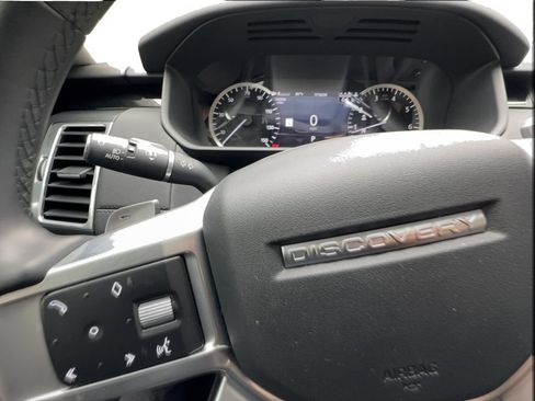 Used 2023 Land Rover Discovery S AWD/4WD image 45