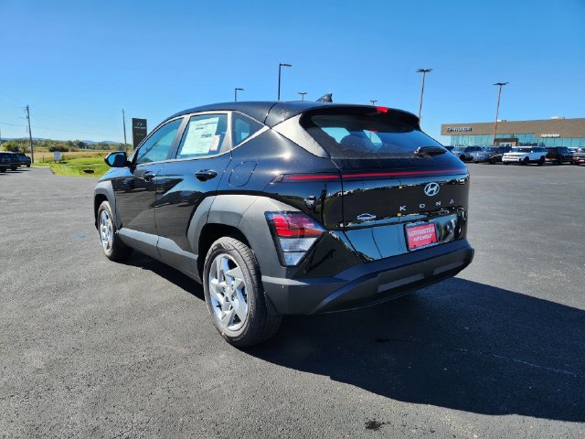 New 2027 Hyundai Kona SE FWD image 5
