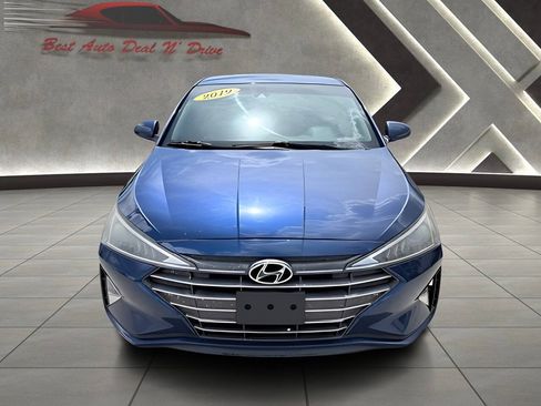Used 2019 Hyundai Elantra SEL FWD image 2