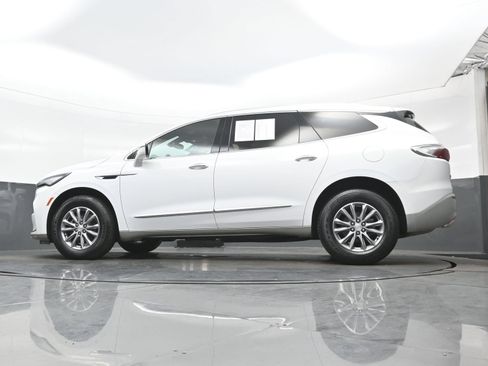 Used 2022 Buick Enclave Essence AWD/4WD image 30