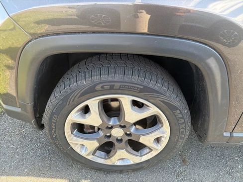 Used 2019 Jeep Compass Limited AWD/4WD image 7