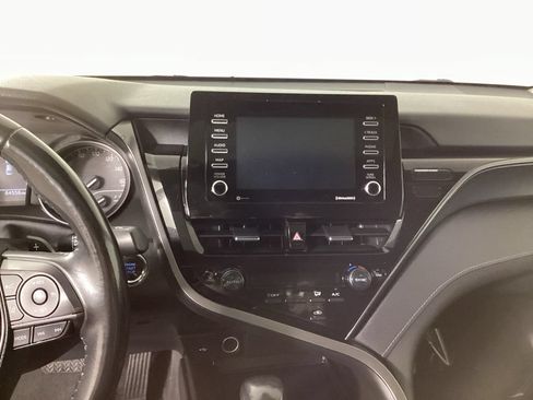Used 2022 Toyota Camry SE w/ Convenience Package FWD image 15