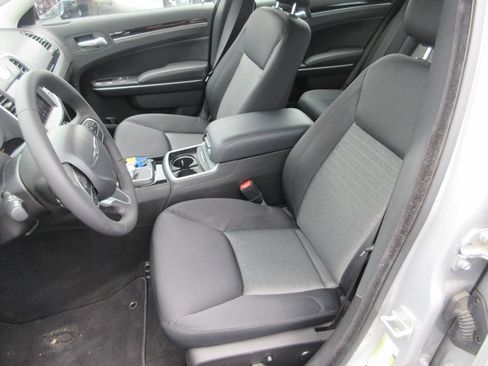 Used 2023 Chrysler 300 Touring w/ Sport Appearance Package RWD image 16