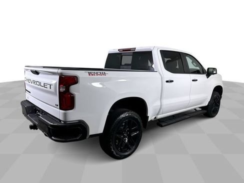 Used 2025 Chevrolet Silverado 1500 LT Trail Boss w/ Convenience Package II AWD/4WD image 8