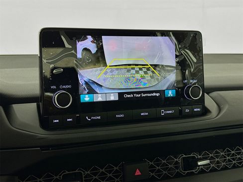 Used 2025 Honda Accord SE image 11