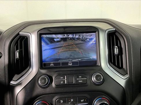 Used 2022 Chevrolet Silverado 1500 LT AWD/4WD image 29