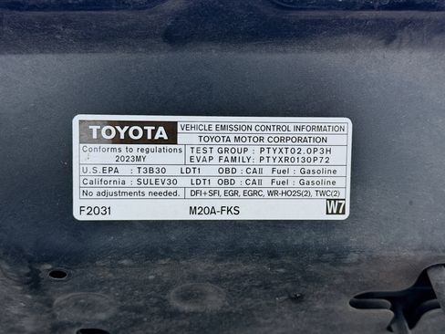 Used 2023 Toyota Corolla Cross XLE image 20