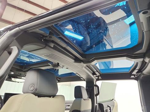 New 2026 GMC Hummer EV 4x4 Crew Cab w/ LPO, Dark Essentials Package image 22
