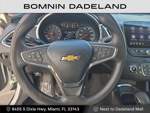 Used 2021 Chevrolet Malibu LT image 21