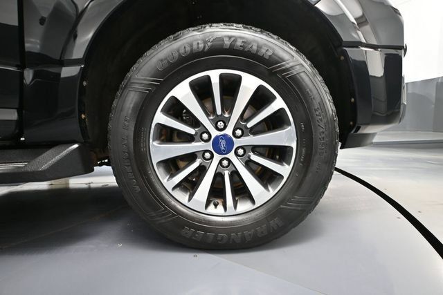 Used 2016 Ford Expedition EL XLT AWD/4WD image 11