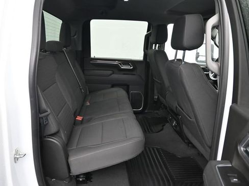 Used 2025 Chevrolet Silverado 2500 LT w/ Convenience Package image 6