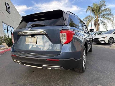 Used 2020 Ford Explorer XLT w/ Equipment Group 202A RWD image 4
