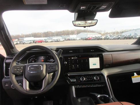 New 2026 GMC Sierra 2500 Denali Ultimate image 17