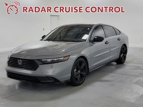 Used 2023 Honda Accord Sport image 4