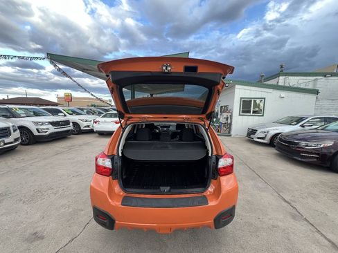 Used 2014 Subaru Crosstrek 2.0i Premium w/ Moonroof Package AWD/4WD image 6