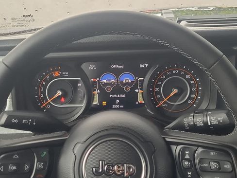 Used 2026 Jeep Wrangler Unlimited Sport AWD/4WD image 11