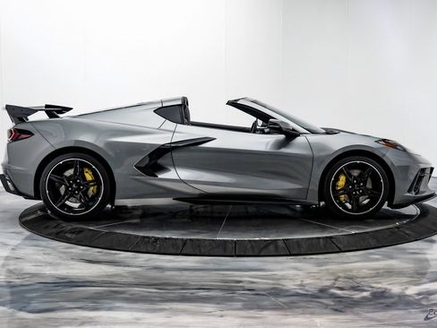 Used 2023 Chevrolet Corvette Stingray Premium Cpe w/ Z51 Performance Package image 20