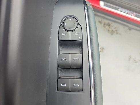 Certified 2024 GMC Acadia AT4 w/ LPO, Floor Liner Package AWD/4WD image 21