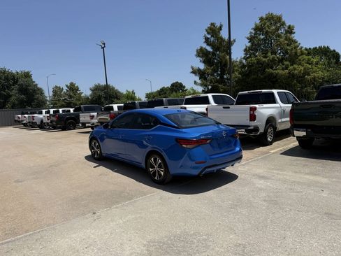 Used 2022 Nissan Sentra SV FWD image 4