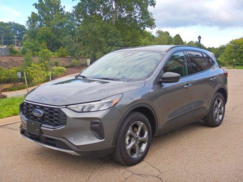 Used 2025 Ford Escape ST-Line AWD/4WD image 1