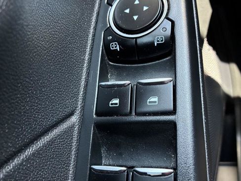 Used 2023 Ford Escape ST-Line AWD/4WD image 18