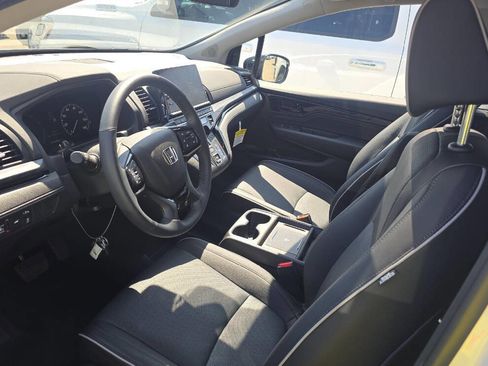 Used 2026 Honda Odyssey Elite image 8