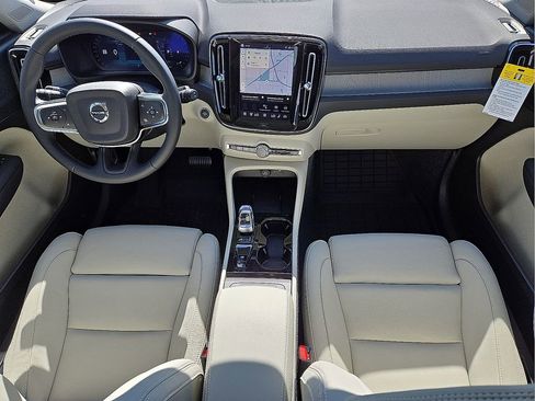 New 2026 Volvo XC40 B5 Plus w/ Protection Package Premier image 17